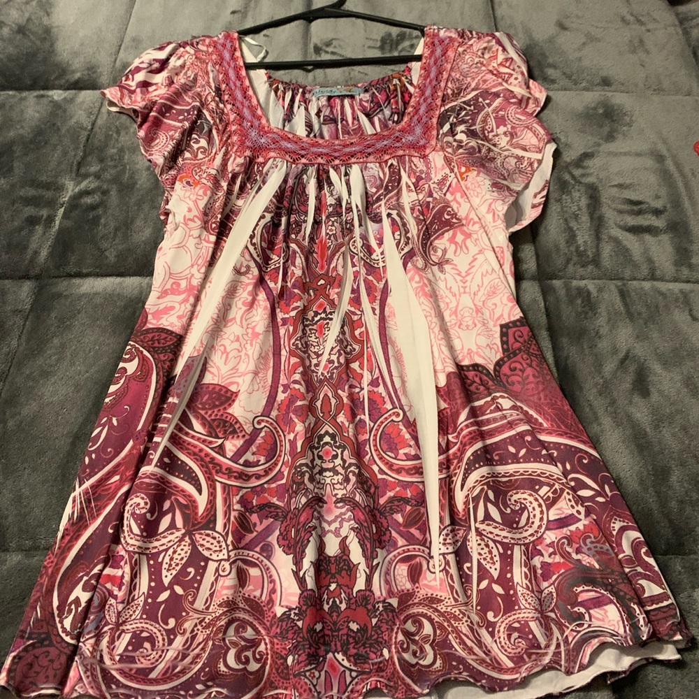 Short sleeve top